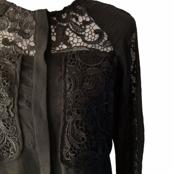 Line Dot Women’s Black Lace Button Down size M - Picture 2 of 8